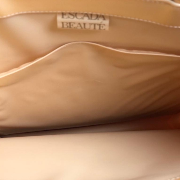 Escada Beaute Handbag Gold Yellow Patent Gold Leather toiletry tote . - Picture 4 of 5